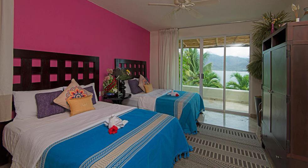 Villa Dos Palapas, La Punta; Manzanillo