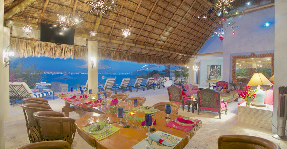 Outdoor living / dining area - Villa Luna Azul, La Punta; Manzanillo