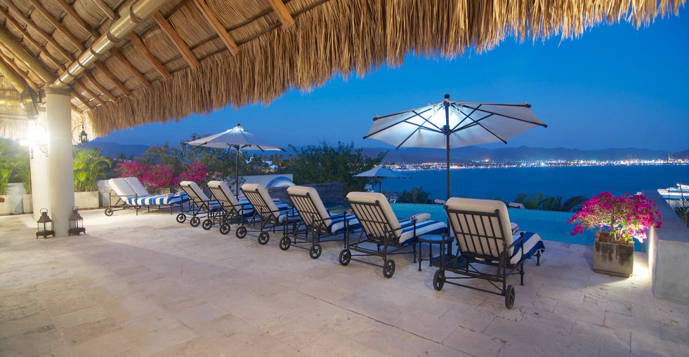 Pool with ocean view - Villa Luna Azul, La Punta; Manzanillo