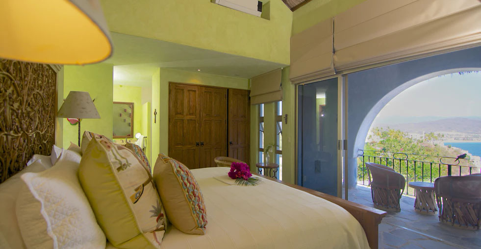 Bedroom five with king bed - Villa Luna Azul, La Punta; Manzanillo