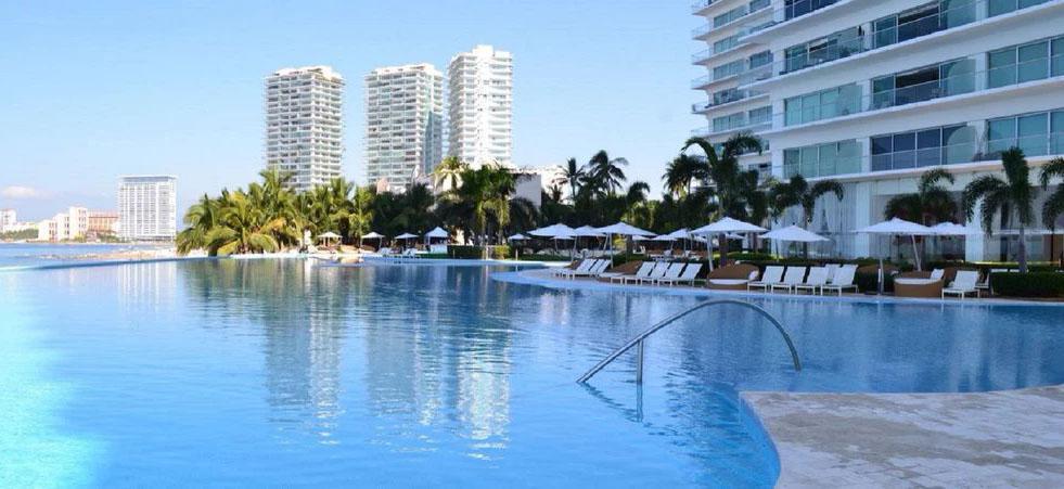 Peninsula B2 - Puerto Vallarta-1