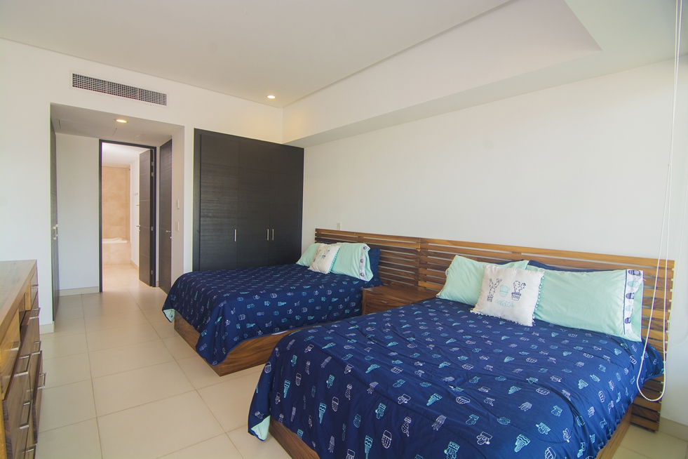 Icon 1C, Puerto Vallarta, Mexico