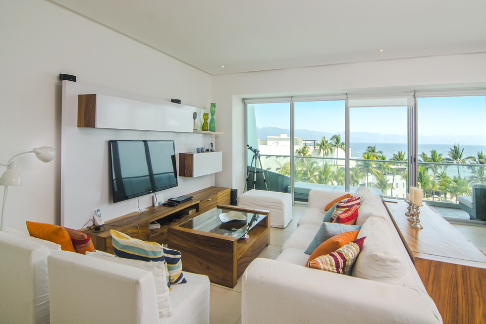 Icon 1C, Puerto Vallarta, Mexico