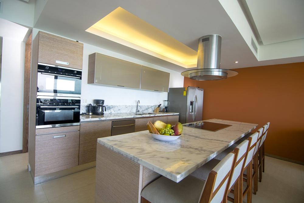 Peninsula 6J-F1; Nuevo Vallarta