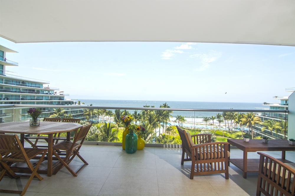 Peninsula 6J-F1; Nuevo Vallarta