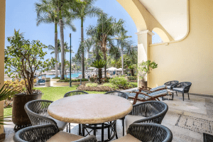 Fully furnished outdoor dining - Villa F4 - Puerto Vallarta