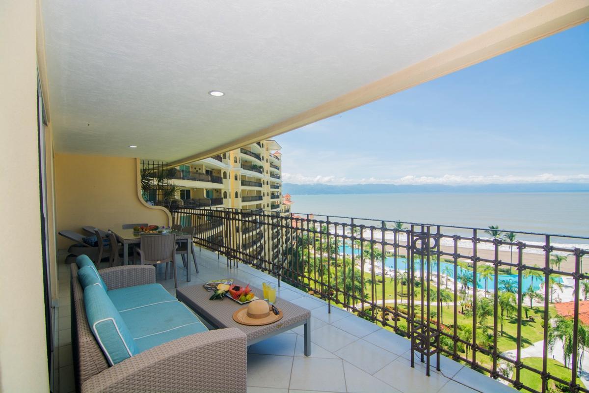 Terrace with ocean view - D-902 - Puerto Vallarta