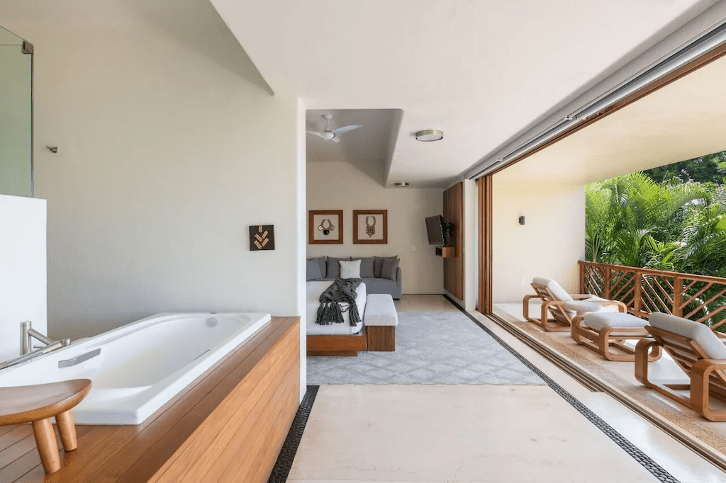 Master bathroom - Casa Tramontana, Nuevo Vallarta