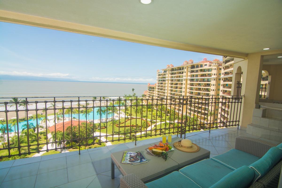 Terrace with ocean view - D-902 - Puerto Vallarta