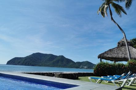 Luxury Vacation Rentals in Club Santiago Manzanillo