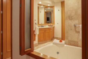 Mayan Island Ixcun 24