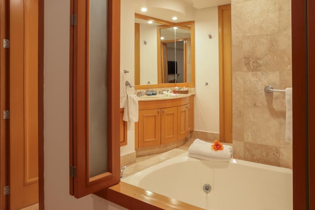 Mayan Island Ixcun 24