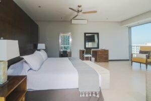 Master with king bed - Peninsula 17A - Puerto Vallarta