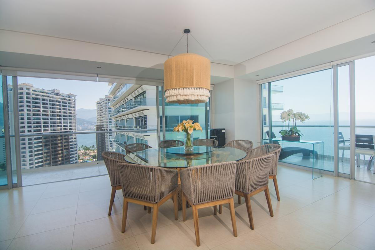 Views to ocean, mountains and city - Peninsula 17A - Puerto Vallarta