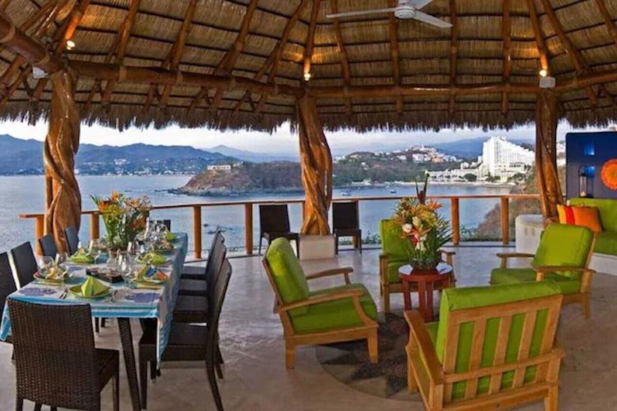Outdoor dining under Palapa - Villa Dos Palapas, La Punta; Manzanillo