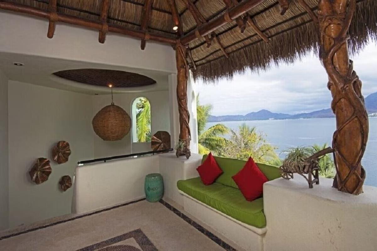 Sitting area - Villa Dos Palapas, La Punta; Manzanillo
