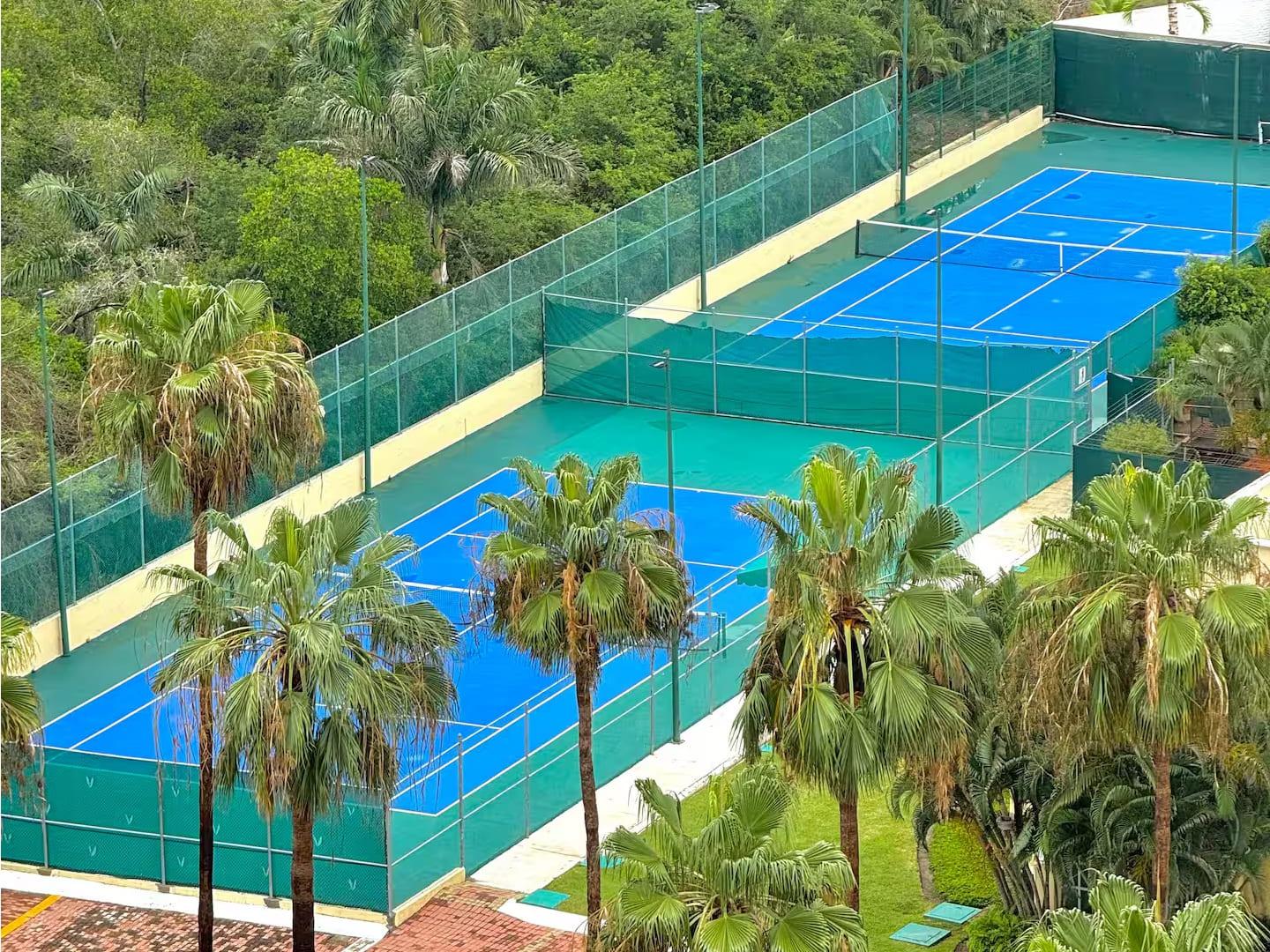 Additional photos - Bayview Grand 71