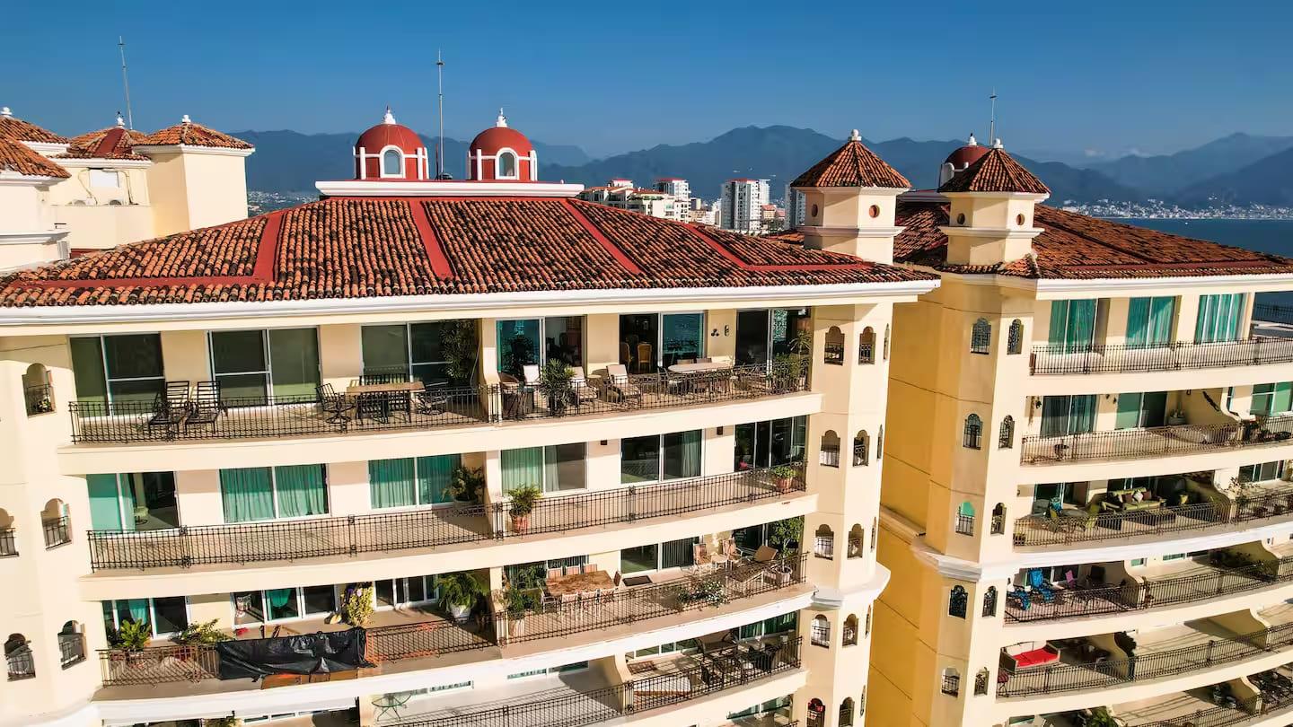 Exterior - Bayview Grand 50