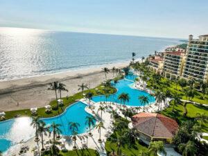 Pool - Bayview Grand 60