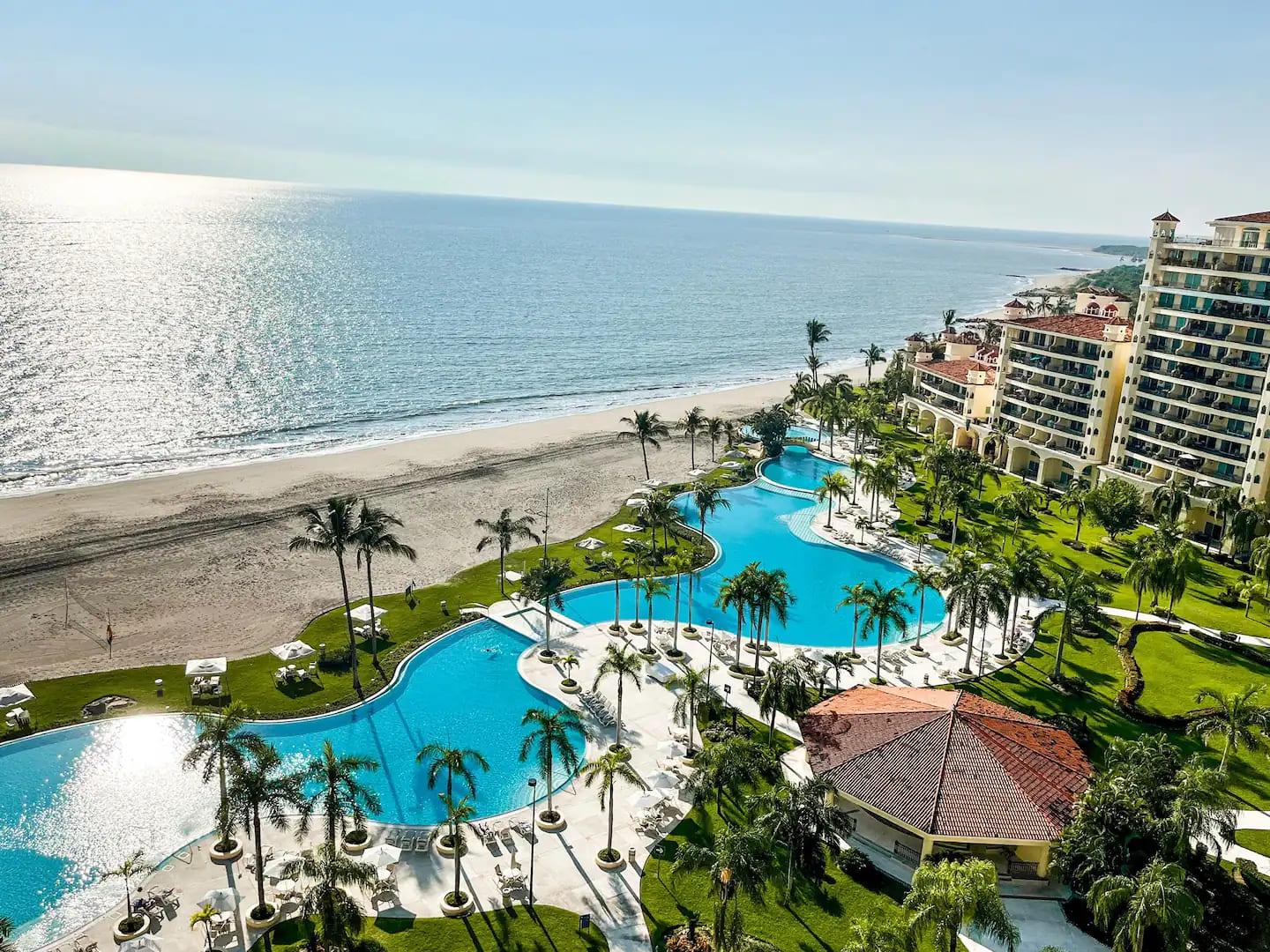 Pool - Bayview Grand 60