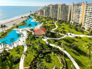 Pool - Bayview Grand 64