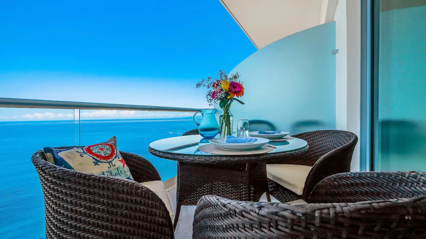 The perfect sport for breakfast or coffee in the morning