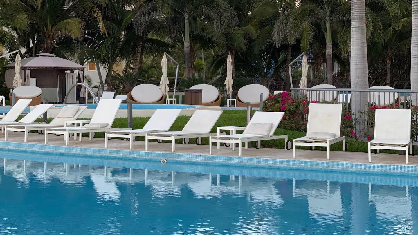 Food and drink service offered pool-side daily